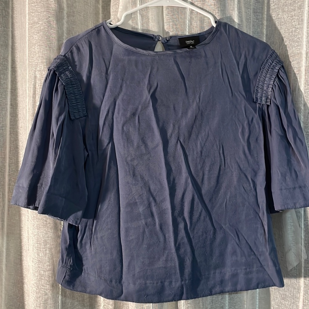 blue blouse
